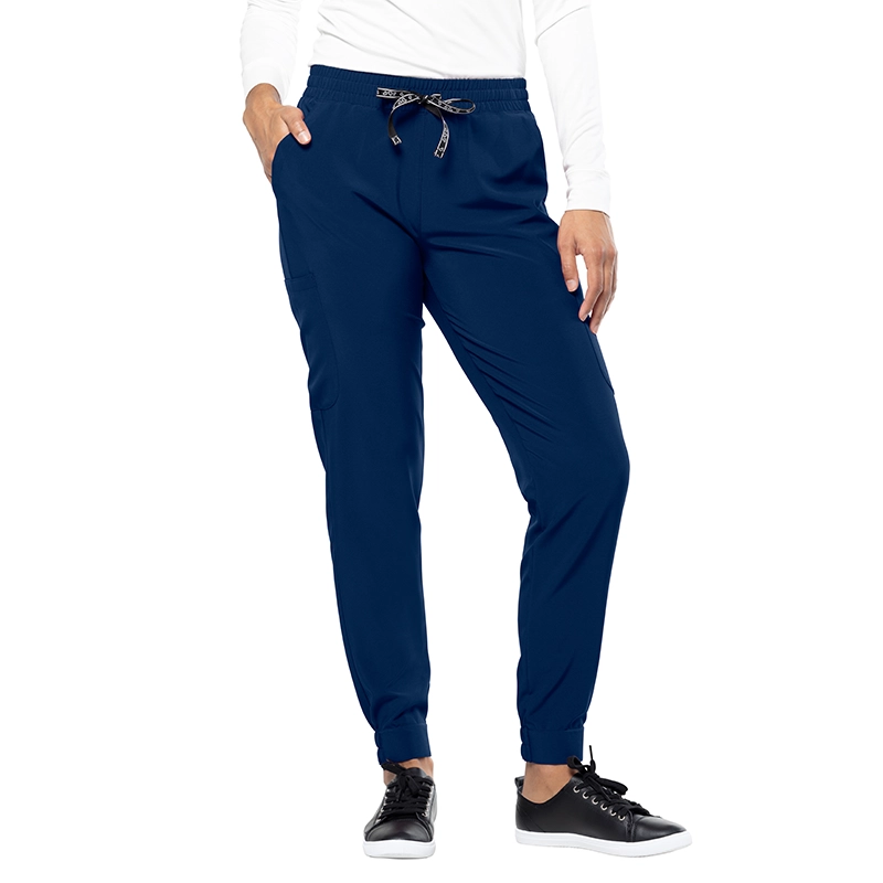 Pantalón jogger azul marino de Tasha & Me, para uso médico.
